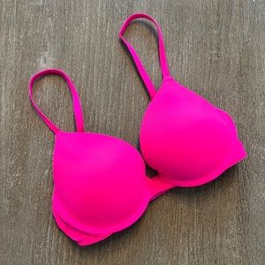 PINK Victoria's Secret Push Up Bra 32C Hot Pink EUC